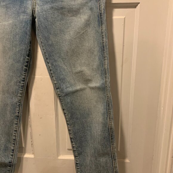 7 For All Mankind~ NWT!!~ HW Cropped - Picture 9 of 15